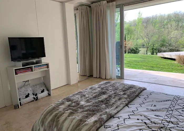 Sept Sources Alojamento de Acomodação e Pequeno-almoço La Romieu